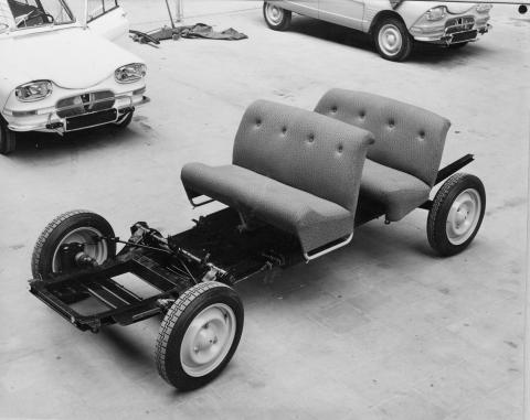 chassis_et_sieges_ami_6.jpg